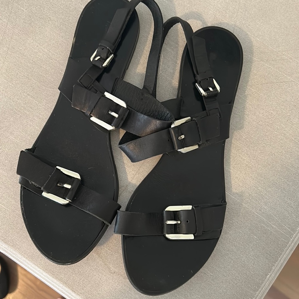 Black and silver leather sandals with ankle strap